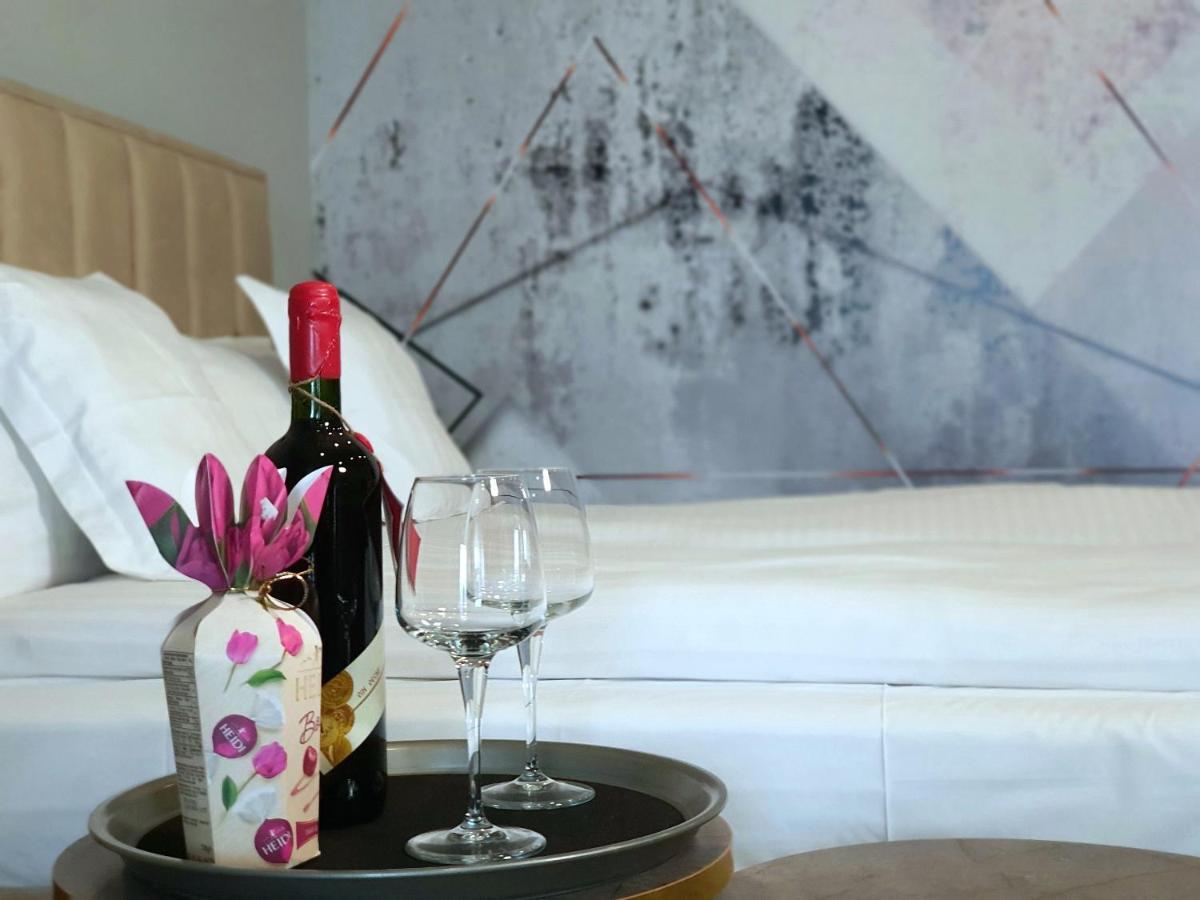 Eriss Studio Suite - Ozone Building Apartment Клуж-Напока Екстериор снимка